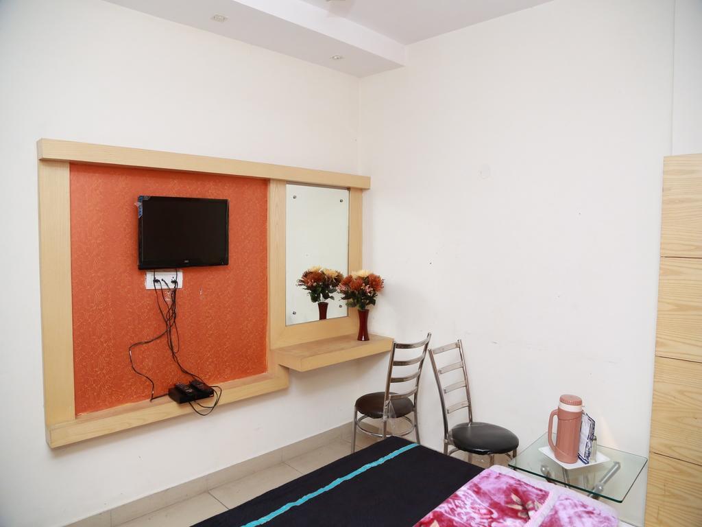 Hotel Shivam International - A Well Hygiene Property All Staff Vaccinated " New Delhi Værelse billede