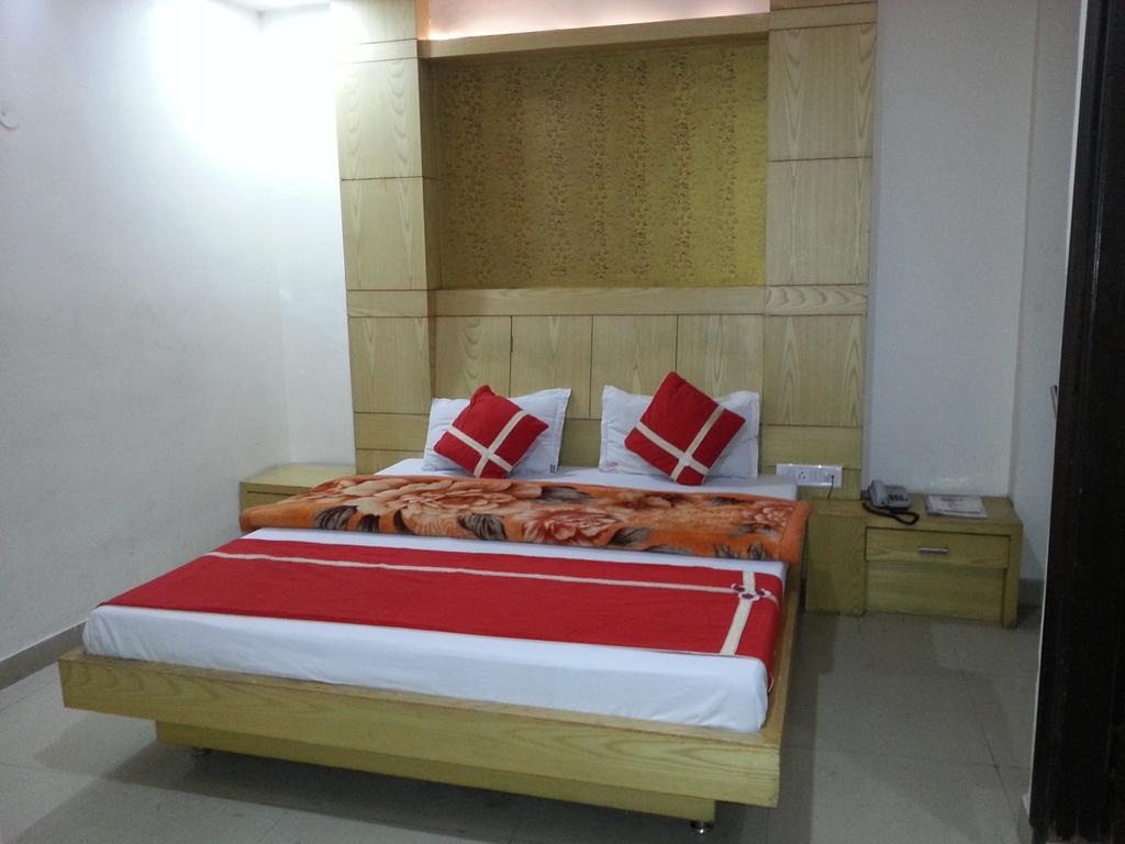Hotel Shivam International - A Well Hygiene Property All Staff Vaccinated " New Delhi Eksteriør billede