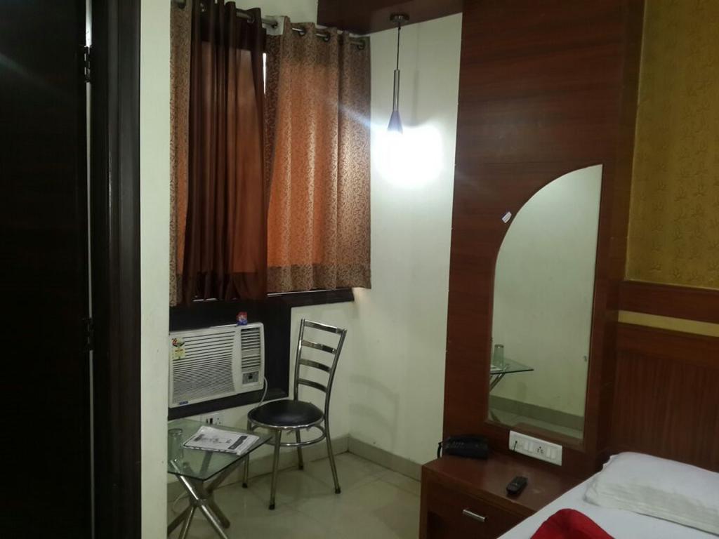 Hotel Shivam International - A Well Hygiene Property All Staff Vaccinated " New Delhi Eksteriør billede