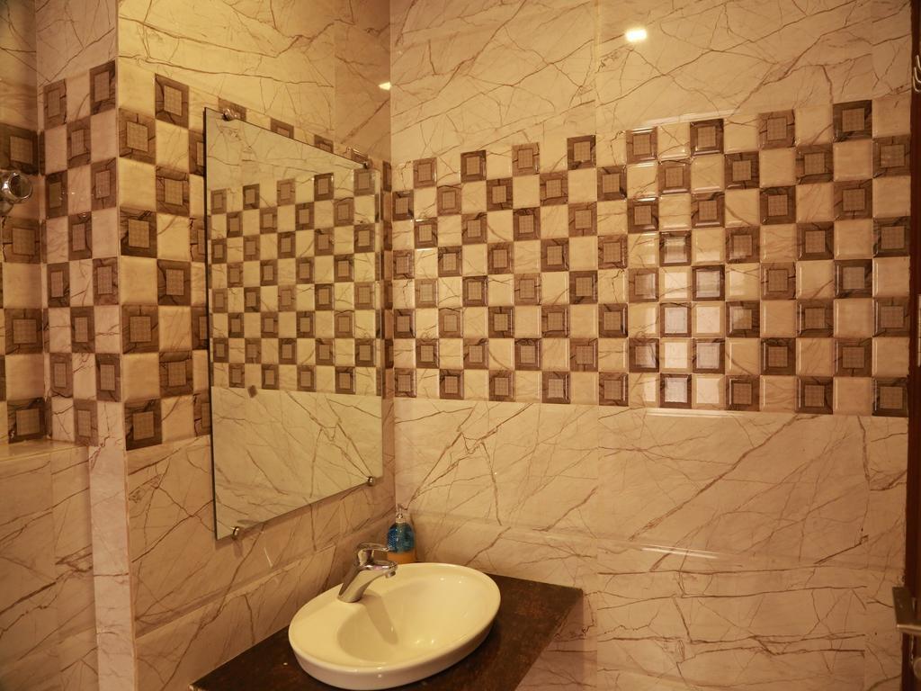 Hotel Shivam International - A Well Hygiene Property All Staff Vaccinated " New Delhi Eksteriør billede