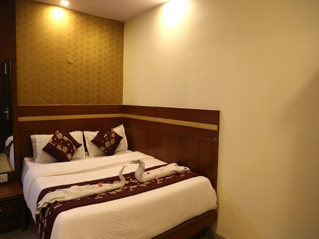 Hotel Shivam International - A Well Hygiene Property All Staff Vaccinated " New Delhi Eksteriør billede